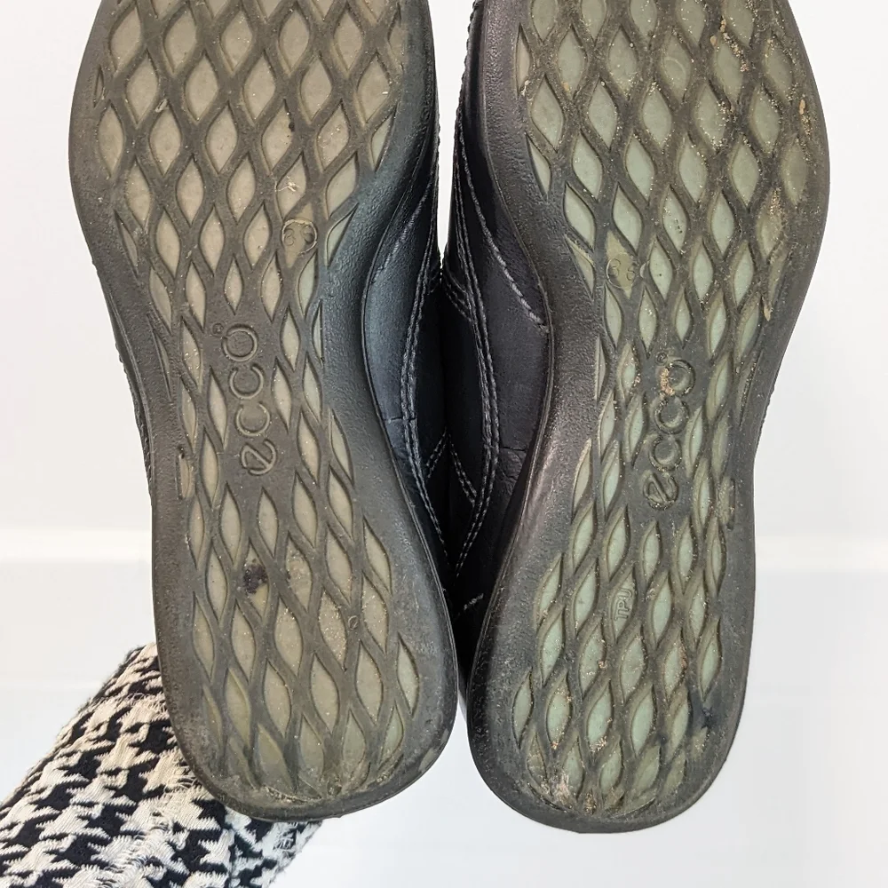 Leather sneakers by Ecco